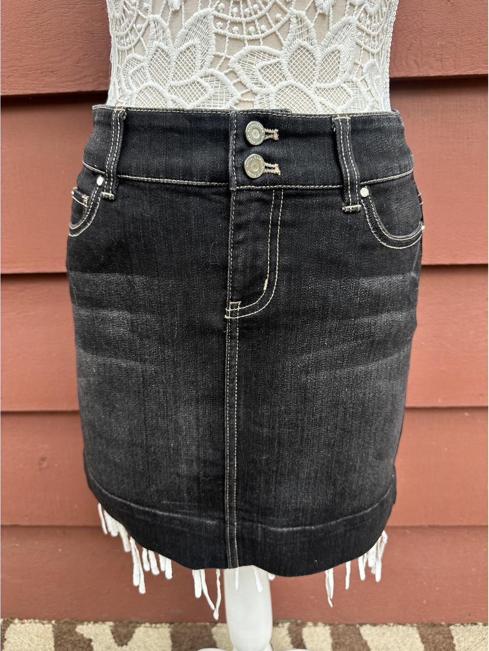 White House Black Market Dark Wash Denim Mini Skirt Low Rise Zipper Closure